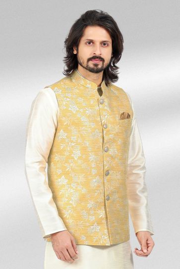 Fancy White Color Jacquard Silk Fabric Function Wear Readymade Kurta Pyjama For Men With Modi Jacket Set