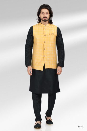 Gorgeous Jacquard Silk Fabric Reception Wear Readymade Kurta Pyjama For Men With Nehru Jacket