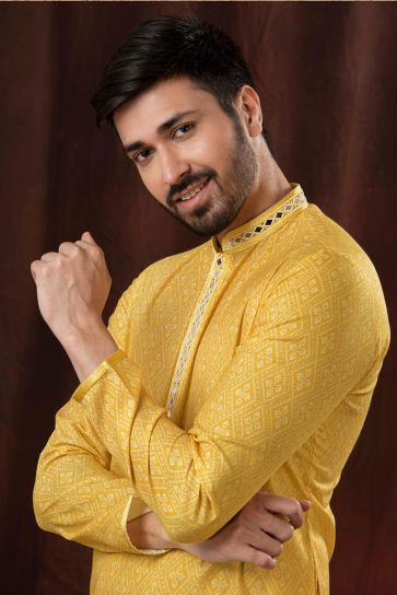 Fancy Fabric Yellow Color Bandhani Print Readymade Kurta Pyjama For Men