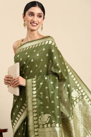 Green Color Glorious Banarsi Cotton Saree With Weaving Work