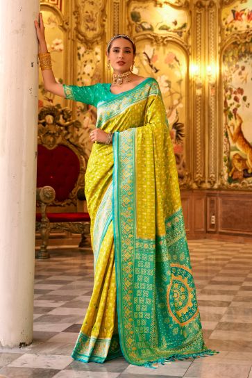 Green Color Gorgeous Weaving Designs Banarasi Silk Saree