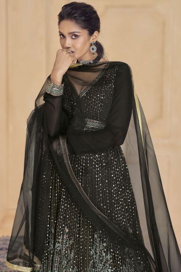 Sushrii Mishraa Attractive Georgette Fabric Black Color Readymade Gown With Dupatta 