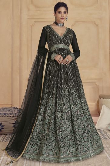 Sushrii Mishraa Attractive Georgette Fabric Black Color Readymade Gown With Dupatta 