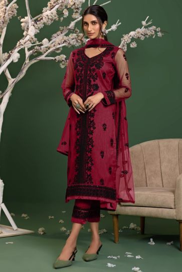 Net Fabric Party Style Pink Color Thread Embroidered Salwar Suit