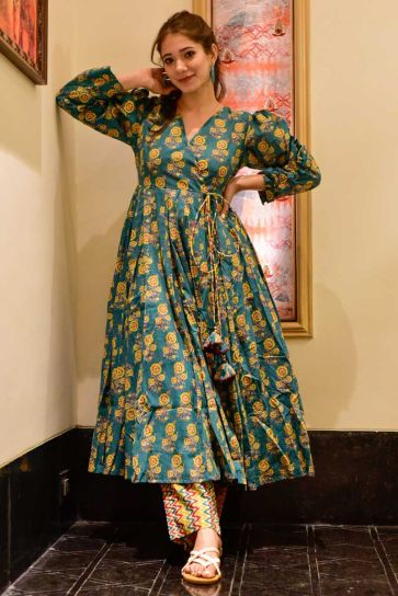 Teal Color Cotton Fabric Beguiling Readymade Kurti With Bottom