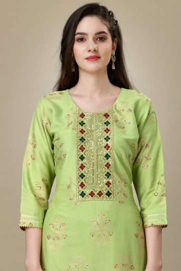 Green Color Lovely Rayon Fabric Readymade Kurti With Pant