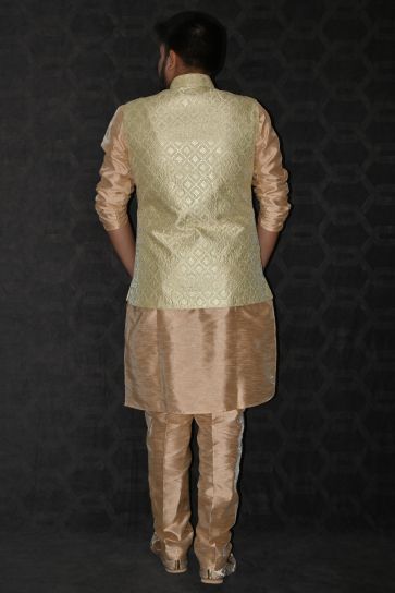 Art Silk Fabric Sangeet Wear Trendy Readymade Men Kurta Pyjama With Green Color Jacket