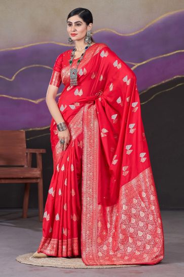 Red Color Fantastic Silk Fabric Saree With Weaving Work