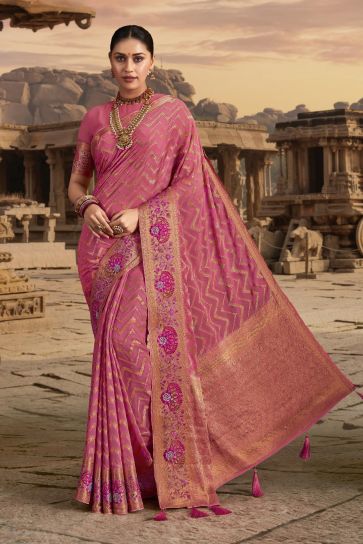 Entrancing Chiffon Fabric Saree In Pink Color With Border Work