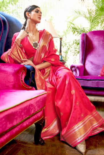 Appealing Weaving Work Art Silk Fabric Saree In Rani Color