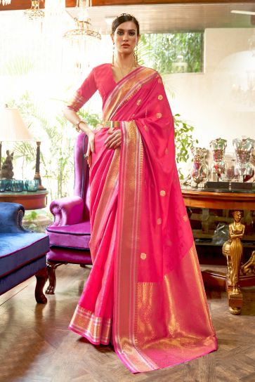 Appealing Weaving Work Art Silk Fabric Saree In Rani Color