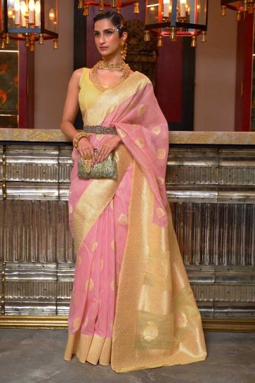 Attractive Linen Fabric Pink Color Saree With Contrast Pallu