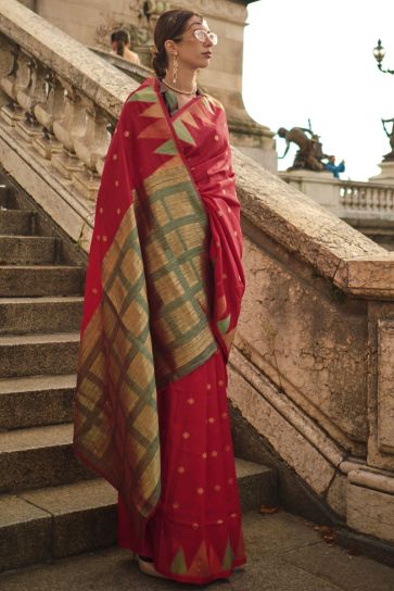 Radiant Red Color Art Silk Handloom Weaving Saree