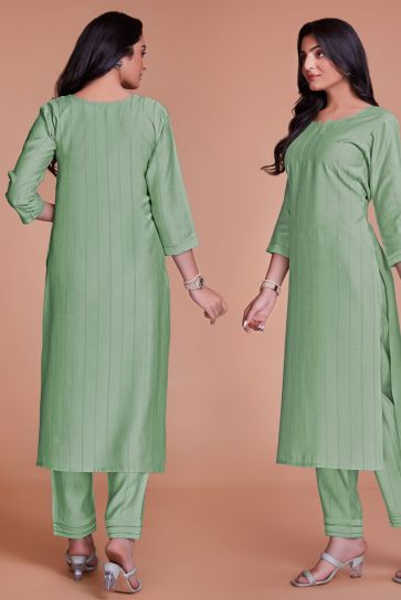 Green Color Viscose Fabric Readymade Kurti With Pant