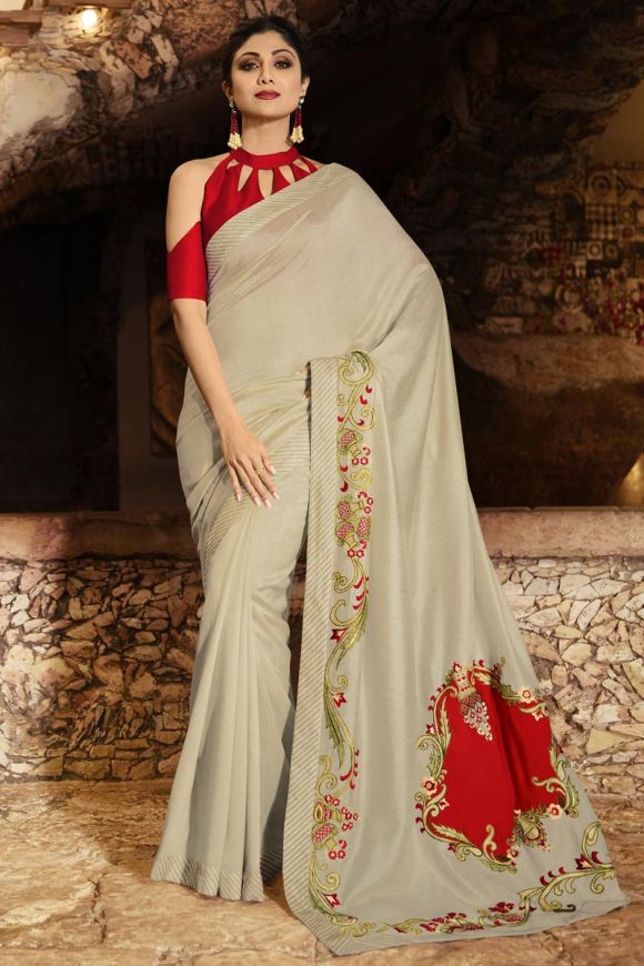 Shilpa Shetty Kundra - Indian handlooms sarees are such a treasure to own!  The artistry involved, their uniqueness, and the efforts invested make each  piece so incredibly special. Our culture & heritage