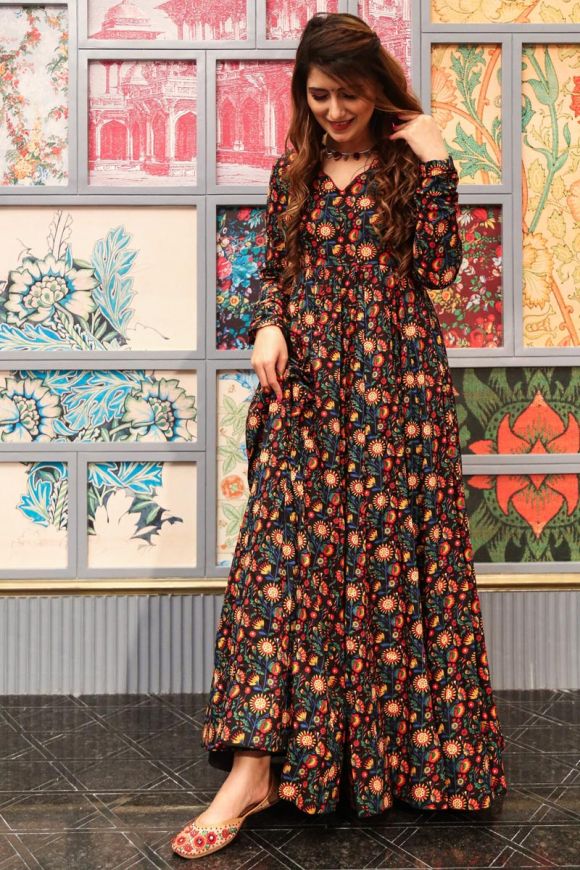 Buy Zia Black Party Wear Long Flair Gown at Rs. 850 online from Fab Funda party  wear kurtis : Zia-15-in-4