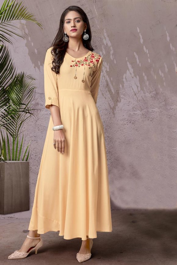 Buy Ethnic Basket Women's Crepe Cream Color Floral Printed Straight Kurti  Online at Best Prices in India - JioMart.