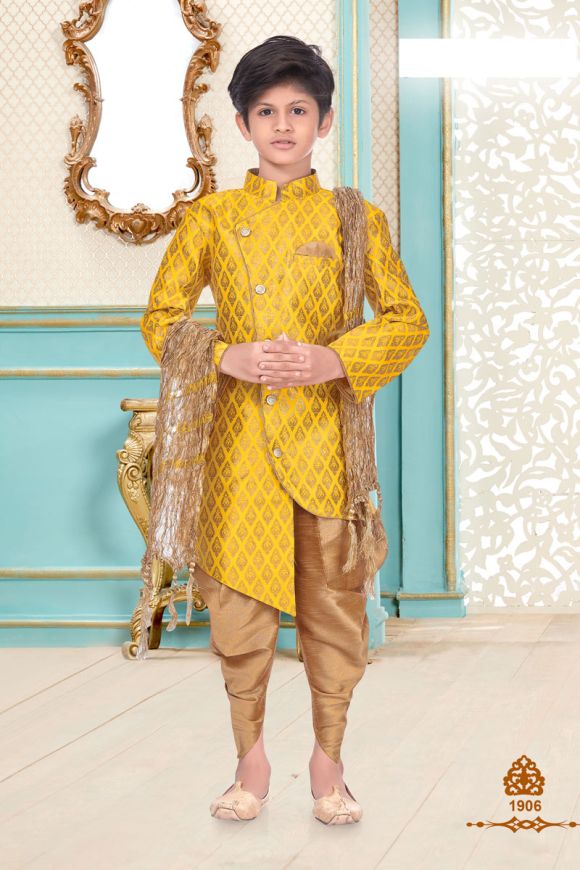 Buy online Boys Self Designed Kurta Pyjama Set from boys for Women by  Fashion Garments for ₹389 at 35% off | 2024 Limeroad.com