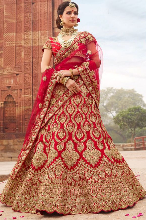 Silk Designer Bridal Lehenga, Pattern : Embroidered, Feature : Comfortable,  Impeccable Finish at Rs 7,200 / Piece in Surat