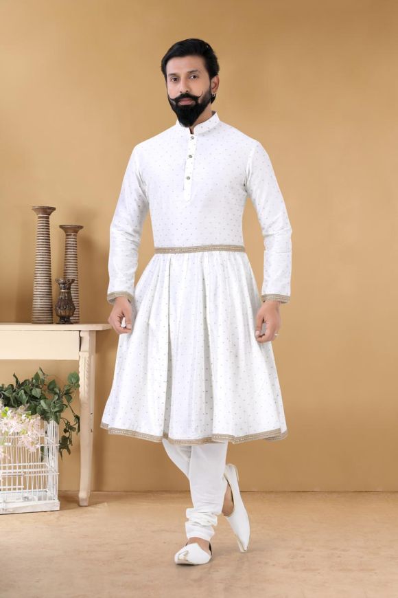 Royal Maratha Look - Peshwai Attire | Indian wedding outfit, Wedding outfits  for groom, Indian wedding clothes for men