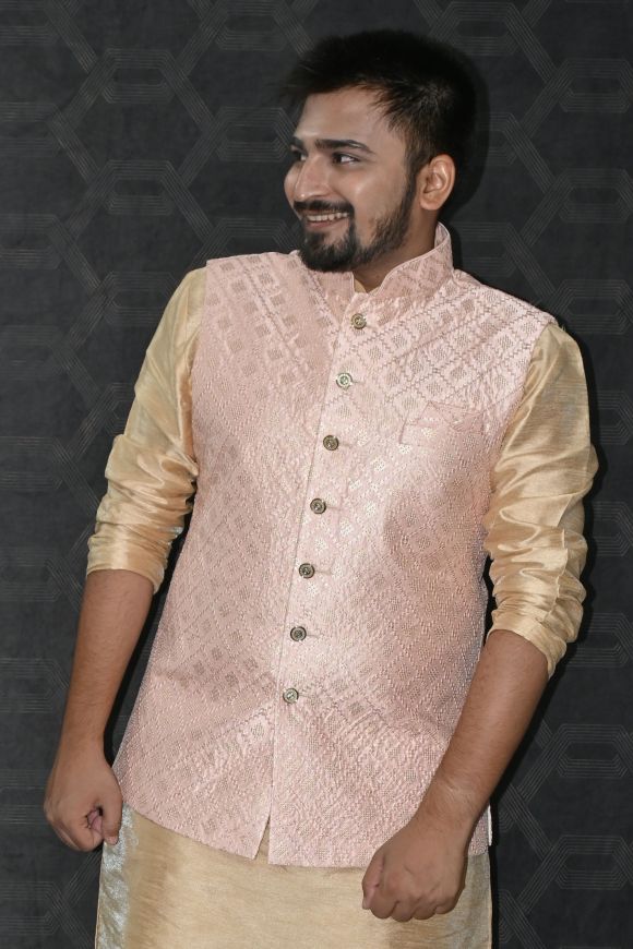 Ajay Arvindbhai Khatri Men's Velvet Fabric Regular Nehru Jacket Light –  AjayArvindbhaiKhatri