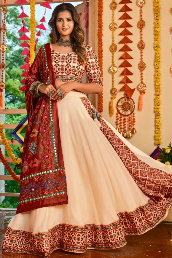 Multi-colored Bridal Lehenga Designs for the Unconventional Brides | Bridal  outfits, Bridal lehenga, Bridal lehenga designs